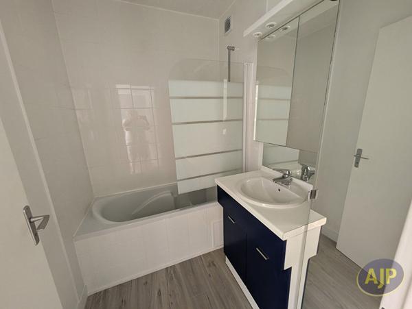 Location appartement Rennes : 1 265 € - AJP Immobilier Rennes Nord