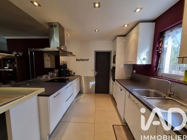 Maison à vendre 7 pièces 200 m² Saint-Gilles