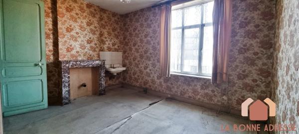 Maison à travaux 4 chambres + extérieur
