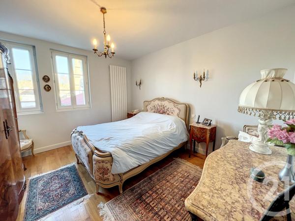 Appartement F6 à vendre  6 pièces - 194,88 m2 PROVINS - 77