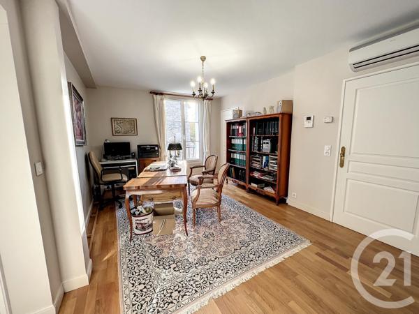 Appartement F6 à vendre  6 pièces - 194,88 m2 PROVINS - 77