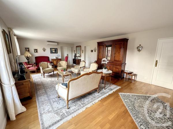 Appartement F6 à vendre  6 pièces - 194,88 m2 PROVINS - 77