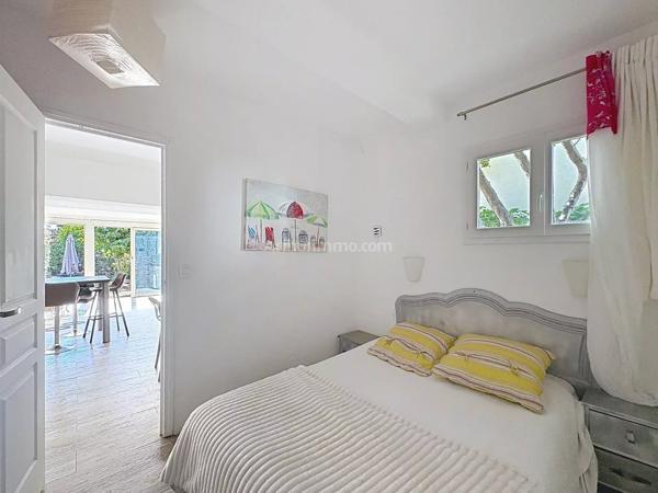 Vente                                                      Appartement
                        
                     2 pièces                      44 m2                     à Lumio