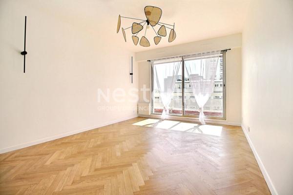 Courbevoie appartement à vendre 4 pièces TERRASSE REFAIT A NEUF DPE C- SUD-EST -TRAVERSANT CALME