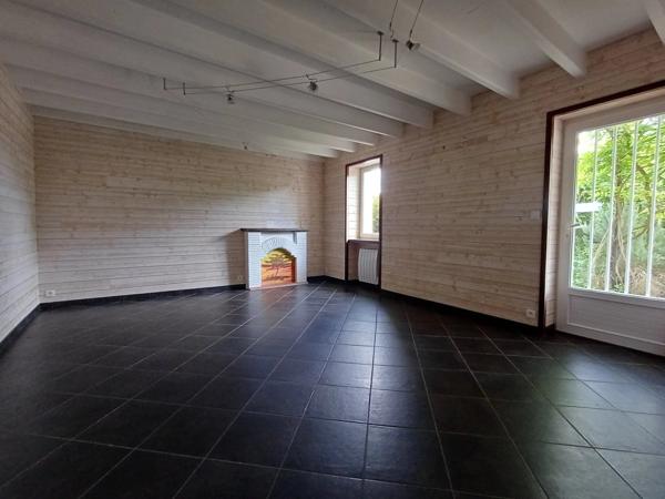 Location                                                      Maison
                        
                     4 pièces                      71 m2                     à Lhommaizé