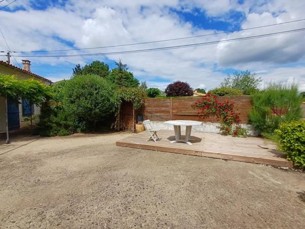 Location                                                      Maison
                        
                     4 pièces                      71 m2                     à Lhommaizé