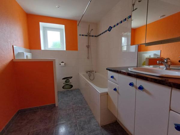 Location                                                      Maison
                        
                     4 pièces                      71 m2                     à Lhommaizé