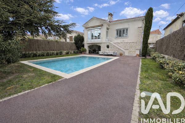 Maison à vendre 8 pièces 230 m² Cavaillon