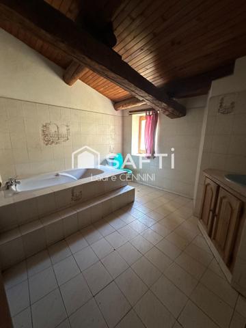 VALRÉAS, 84600 Enclave des Papes