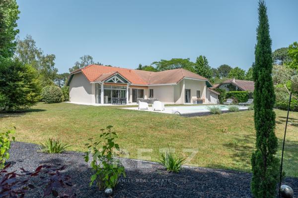 Propriété de plain-pied en lisière du Golf de Pessac