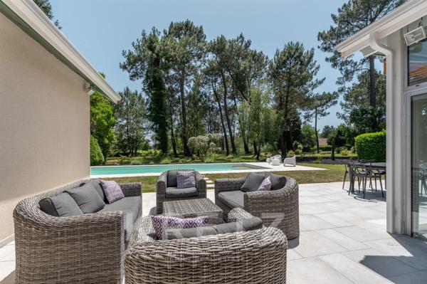 Propriété de plain-pied en lisière du Golf de Pessac