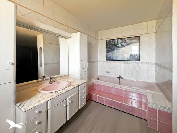 Maison à vendre |  Allauch |  7 pièces | 202,4 m²