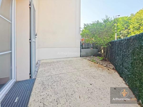 Vente                                                      Appartement
                        
                     3 pièces                      69 m2                     à Lisses