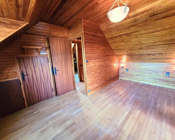 SÉNÉ PORT-ANNA  / Maison 4 chambres à rénover, proche du Golfe du Morbihan
