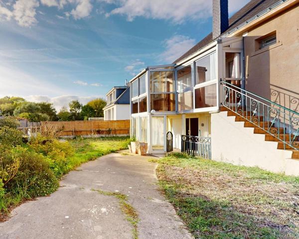 SÉNÉ PORT-ANNA  / Maison 4 chambres à rénover, proche du Golfe du Morbihan