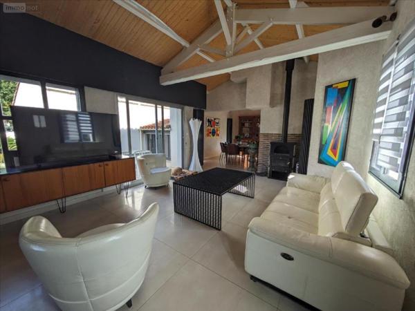 Maison à vendre à Les Herbiers en Vendée (85500), ref : 85013-1088886