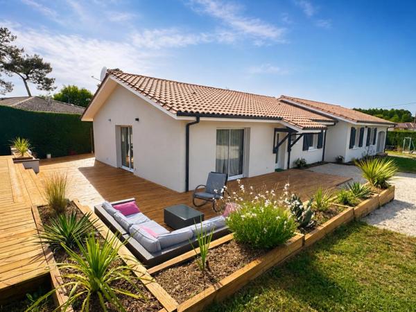 Maison Salles centre : 7 pièces 164 m2 garage et piscine et grand terrain