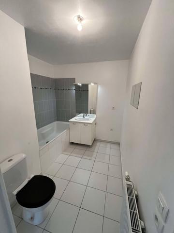 Appartement type T2 de 42m2 situé dans résidence récente (2012)