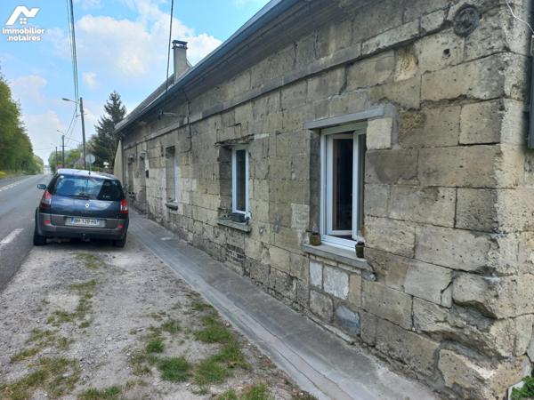 maison habitation, séjour, cuisine, couloir, SDB, WC, 2 chambres grenier