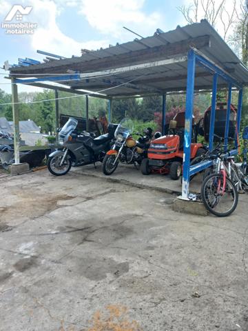 maison habitation, séjour, cuisine, couloir, SDB, WC, 2 chambres grenier