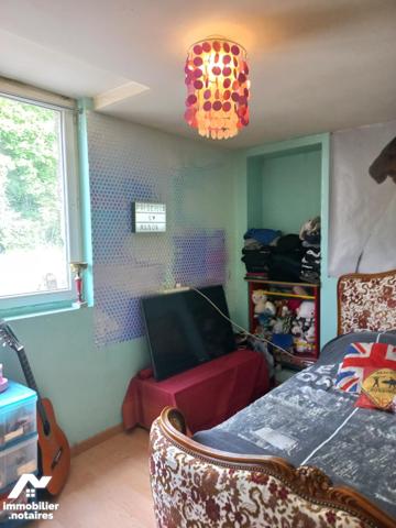 maison habitation, séjour, cuisine, couloir, SDB, WC, 2 chambres grenier