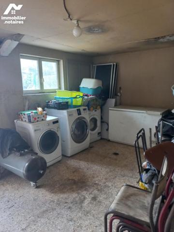 maison habitation, séjour, cuisine, couloir, SDB, WC, 2 chambres grenier