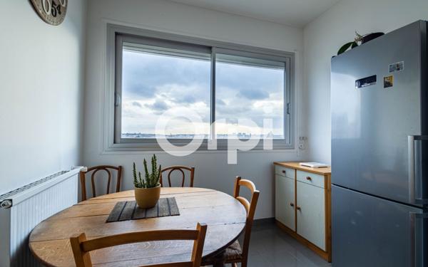 Appartement à vendre    3 pièces • 71,75 m2 Le Raincy