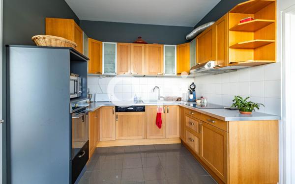 Appartement à vendre    3 pièces • 71,75 m2 Le Raincy