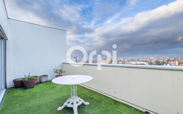 Appartement à vendre    3 pièces • 71,75 m2 Le Raincy