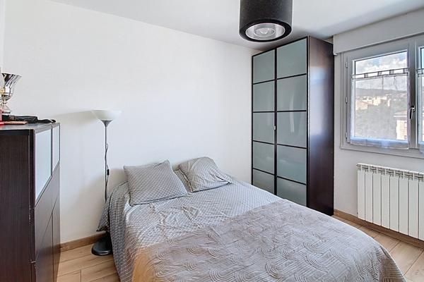 A VENDRE en EXCLUSIVITE ! Appartement loué 2 pièces 35 m² à Draguignan avec ascenseur