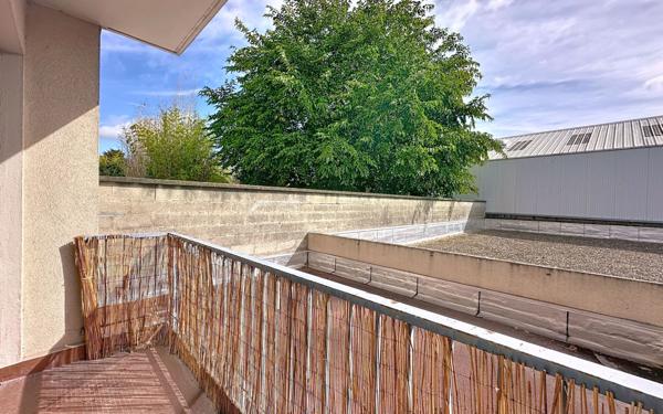 Appartement à louer    1 pièce • 26,55 m2 Joinville-le-Pont