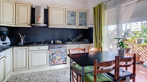 La Couronne : Bastide familiale de 180 m2 (T3 + T5) à 1 km des Plages !!