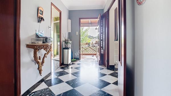 La Couronne : Bastide familiale de 180 m2 (T3 + T5) à 1 km des Plages !!