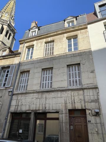 Appartement
                                                                                                                                                                                                                                                                                                                        2 pièce(s)                                                                                                                                                                                                          1 chambre(s)                                                                                                                                                                                                          26  m²
