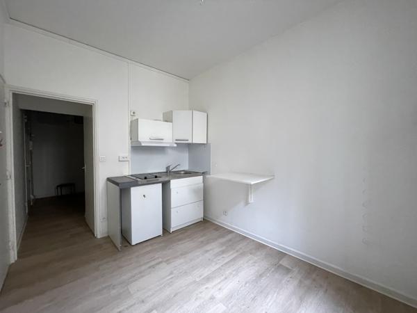 Appartement
                                                                                                                                                                                                                                                                                                                        2 pièce(s)                                                                                                                                                                                                          1 chambre(s)                                                                                                                                                                                                          26  m²