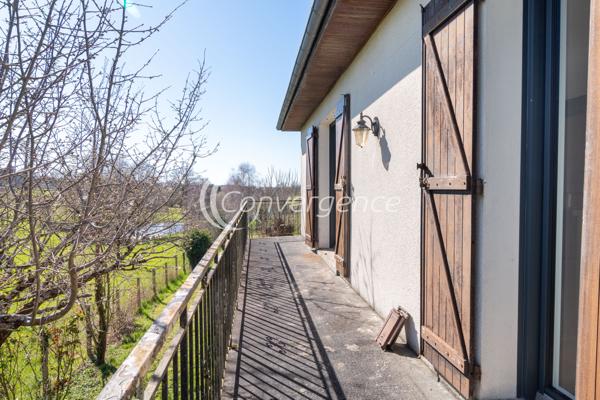 Maison
                                                                                                                                                                                                                                                                                                                        4 pièce(s)                                                                                                                                                                                                          3 chambre(s)                                                                                                                                                                                                          103  m²