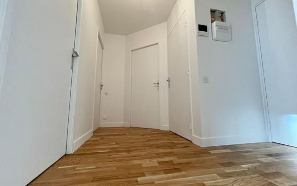 Appartement à louer    2 pièces • 48,41 m2 Issy-les-Moulineaux