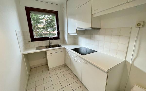 Appartement à louer    2 pièces • 48,41 m2 Issy-les-Moulineaux