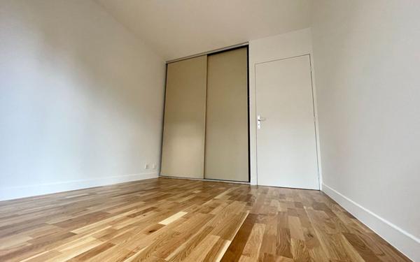 Appartement à louer    2 pièces • 48,41 m2 Issy-les-Moulineaux