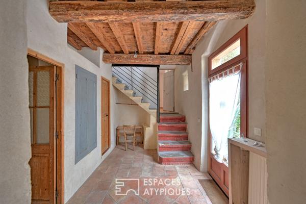 Maison ancienne et sa terrasse secrète