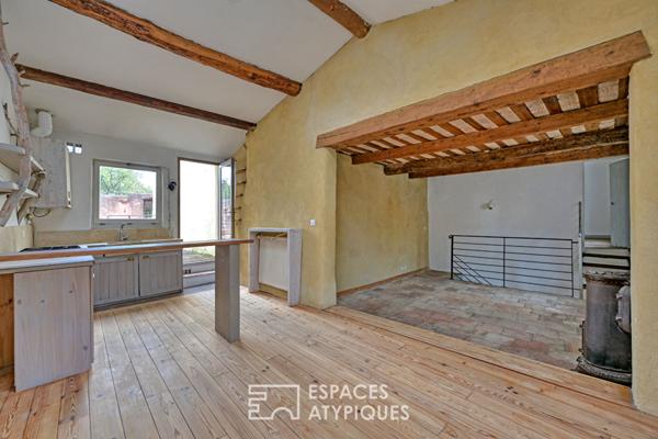 Maison ancienne et sa terrasse secrète