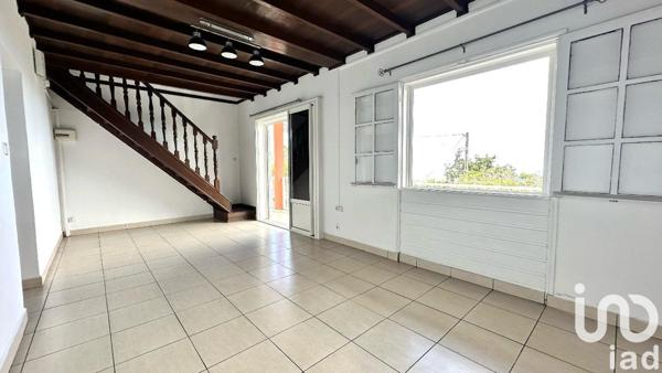 Maison à vendre 11 pièces 215 m² Le Tampon