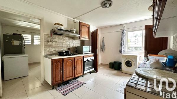 Maison à vendre 11 pièces 215 m² Le Tampon