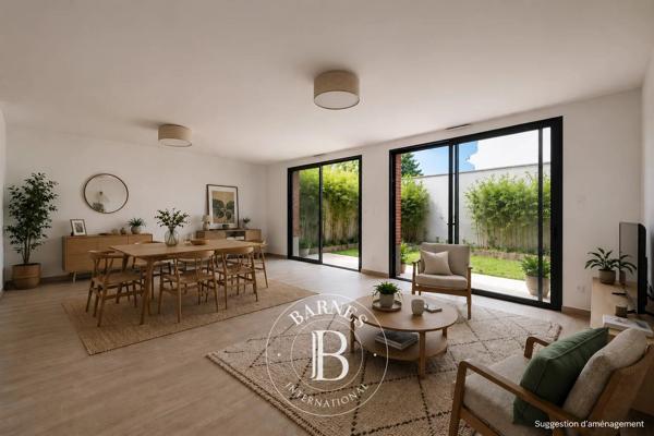 Joinville-le-Pont, Maison 5 Chambres -  219 m² à vendre