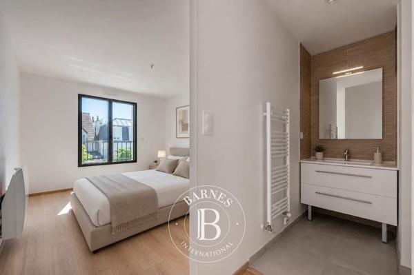 Joinville-le-Pont, Maison 5 Chambres -  219 m² à vendre