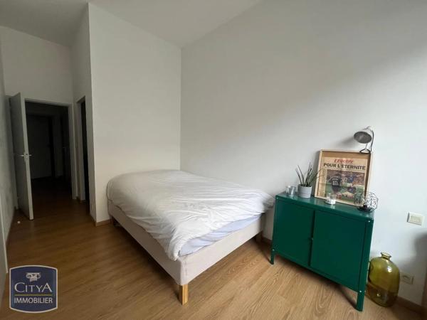 Appartement à louer 2 pièces 60.92m² Vichy (03200)