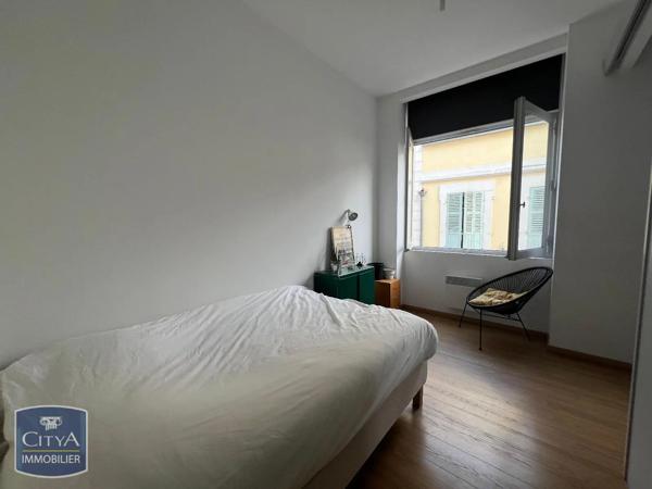 Appartement à louer 2 pièces 60.92m² Vichy (03200)