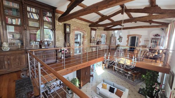 ✨ Propriété d'Exception et Prestations Haut de Gamme à Vielmur-sur-Agout (81570) ✨