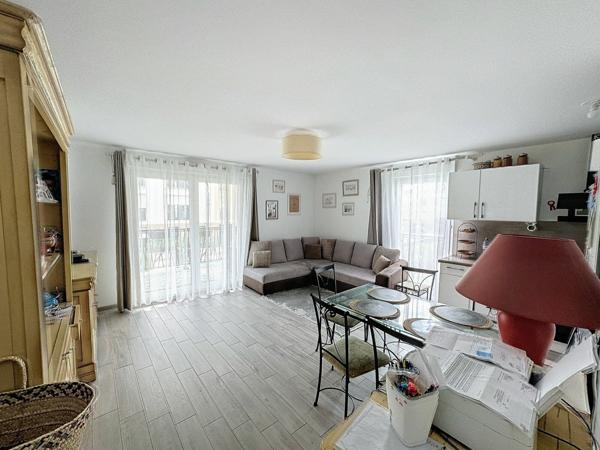 Appartement à vendre    4 pièces • 78 m2 Ozoir-la-Ferrière
