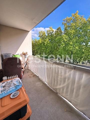 À vendre : Appartement GRAND STUDIO à Antony cave et parking